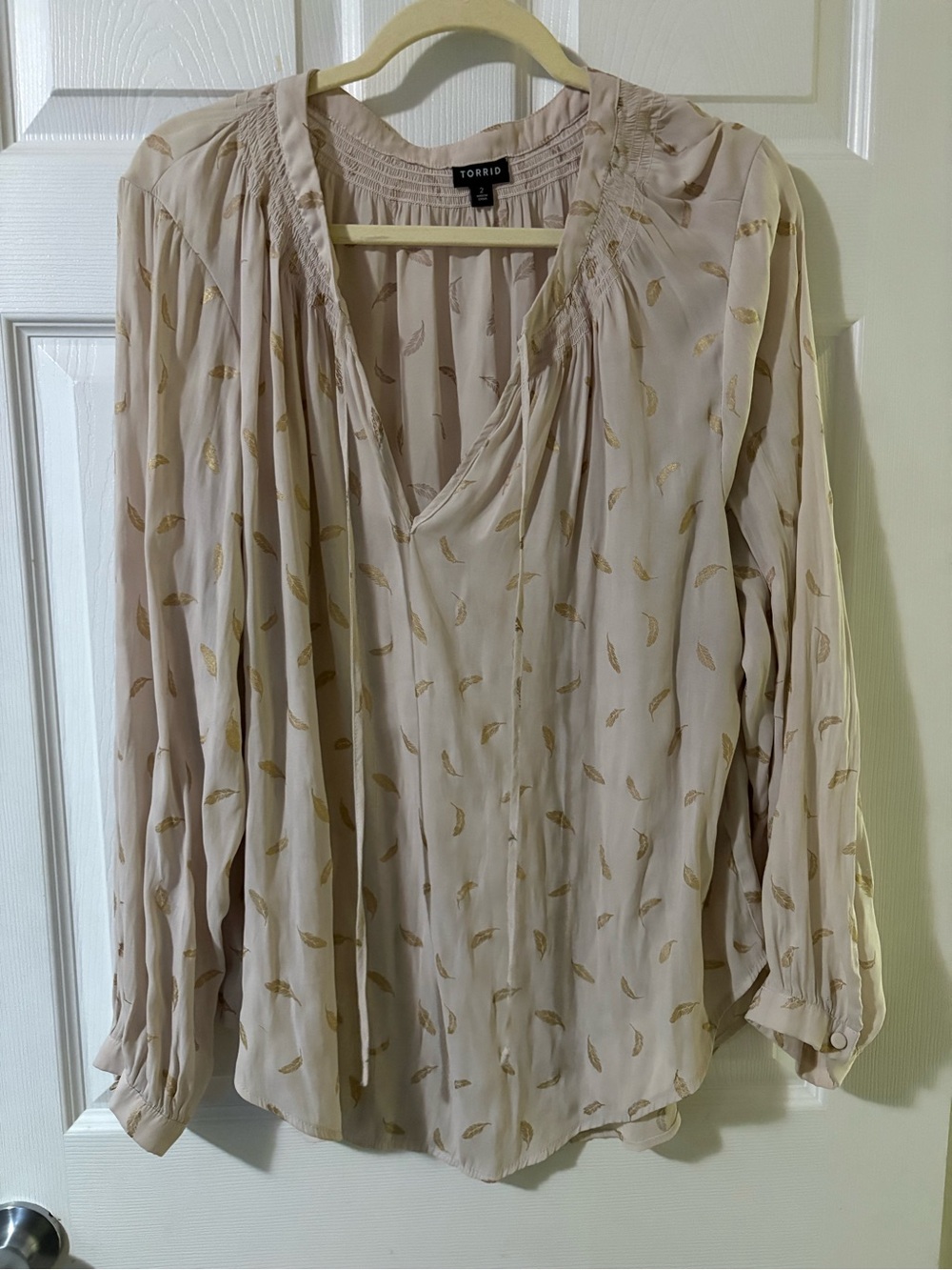 torrid Cream Blouse with Gold Leaf Accent